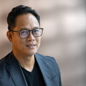 Profile Image of Chris Centeno